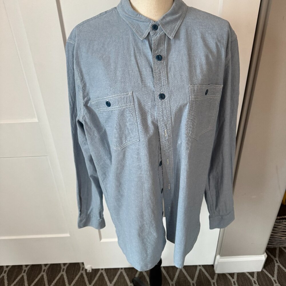 EUC Lucky Brand slim fit light denim button down shirt Size XL